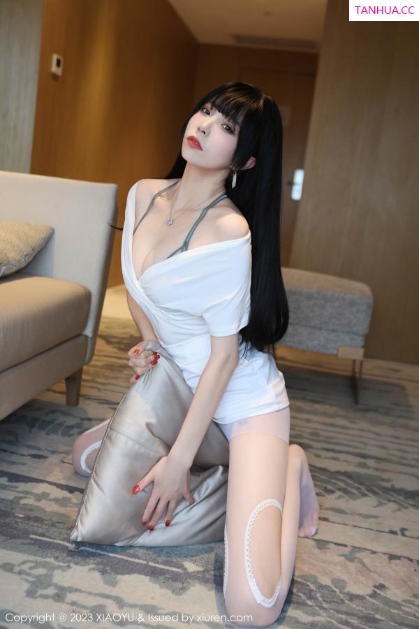   [XiuRen]高清写真图 2023.06.12 No.6897 江七七 丝袜美腿第28张图片